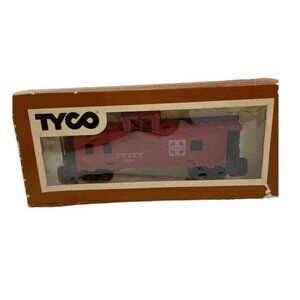 Tyco HO Scale 40 Caboose Santa Fe Red A.T.&S.F. 7240 Railroad Model Box